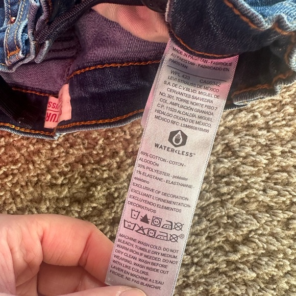 Bundle of 2 Boys Signature by Levi Strauss Blue Denim Shorts- Size 7 - Picture 5 of 10